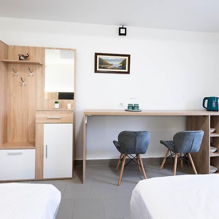 Studio Apartment Cudo Nevidjeno Karuc Экстерьер фото