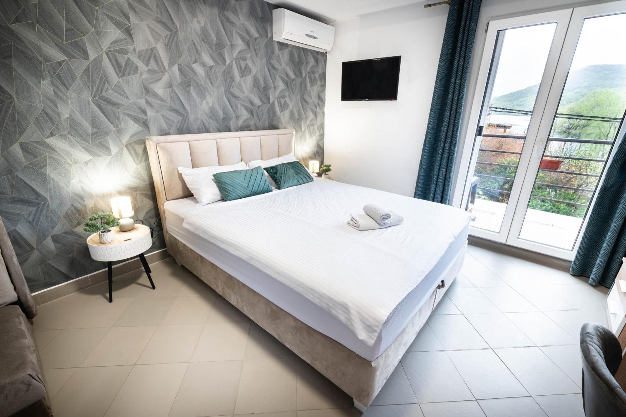 Studio Apartment Cudo Nevidjeno Karuc Экстерьер фото